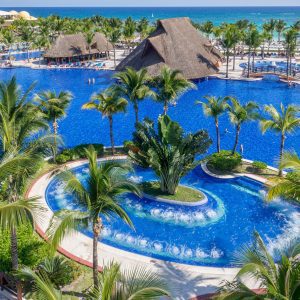 BarcelĂł Maya Palace