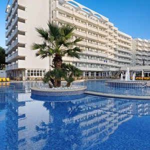 Alua Gran Camp de Mar