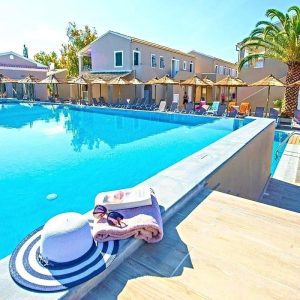 Amour Holiday Resort